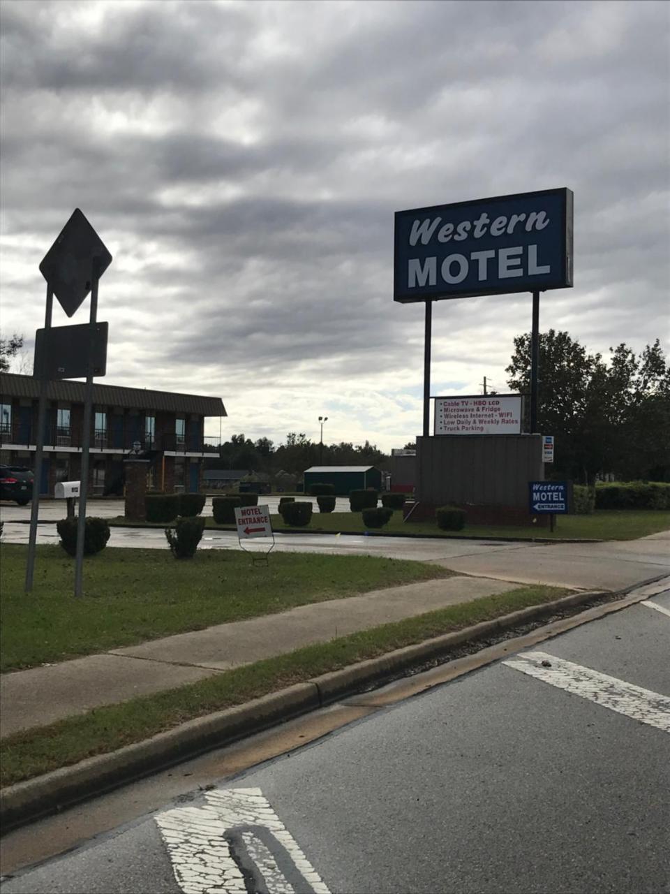 Western Motel Brinson Crossing Bagian luar foto